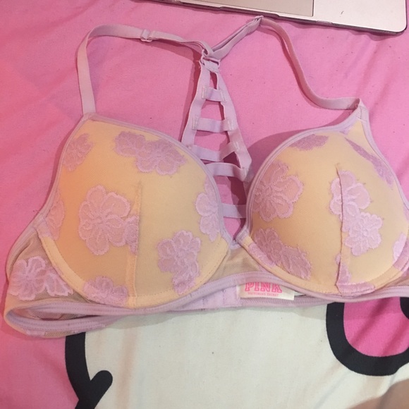 3 bras Victoria secret bra . NWOT - Picture 2 of 3